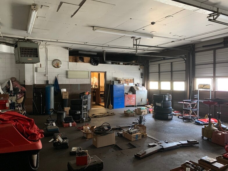 More Photos Of , Broomall Flex For Sale