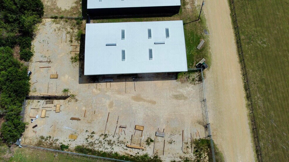 More Photos Of 2190 Clovis R Barker Rd, San Marcos Warehouse For Lease