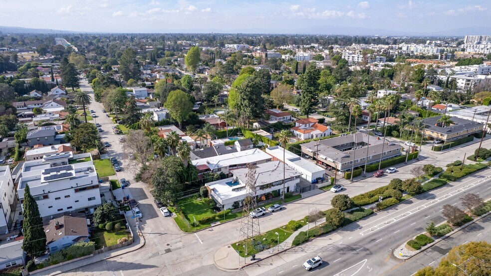 More Photos Of 11001 Hortense St, West Toluca Lake Apartments For Sale