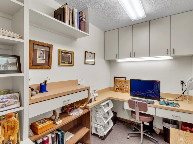 More Photos Of 540 Hospital Dr, Clyde Healthcare For Sale
