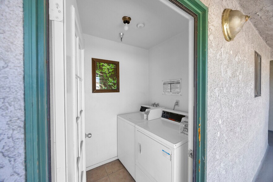 More Photos Of 4838 W 118th St, Hawthorne Apartments For Sale