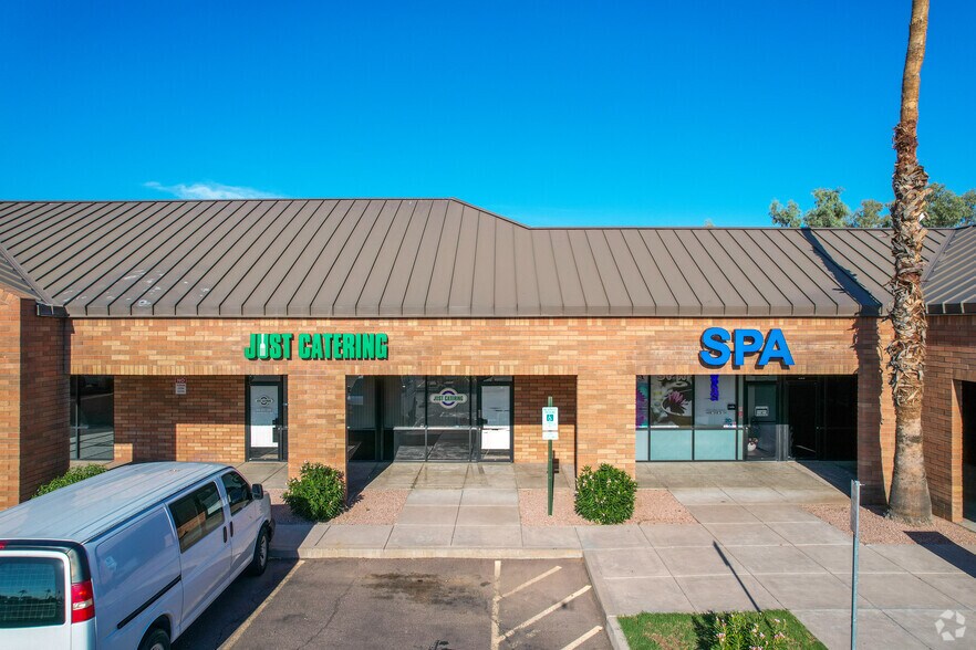 More Photos Of S Gilbert Rd @ E Southern Ave, Mesa Unknown For Lease