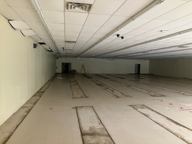 More Photos Of 11180 Chardon Rd, Chardon Freestanding For Lease