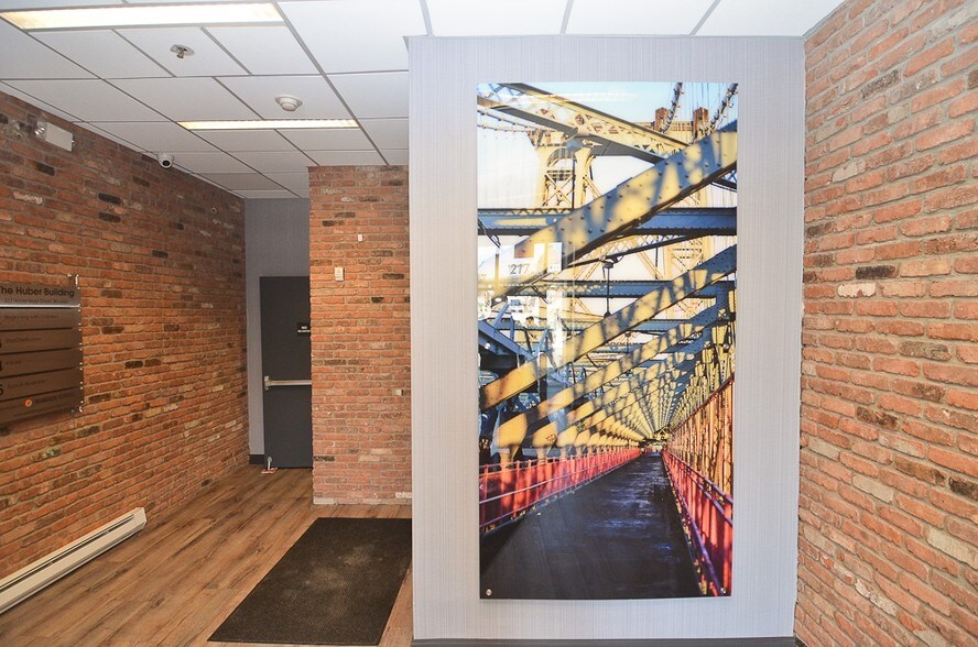More Photos Of 217 Havemeyer St, Brooklyn Office For Lease