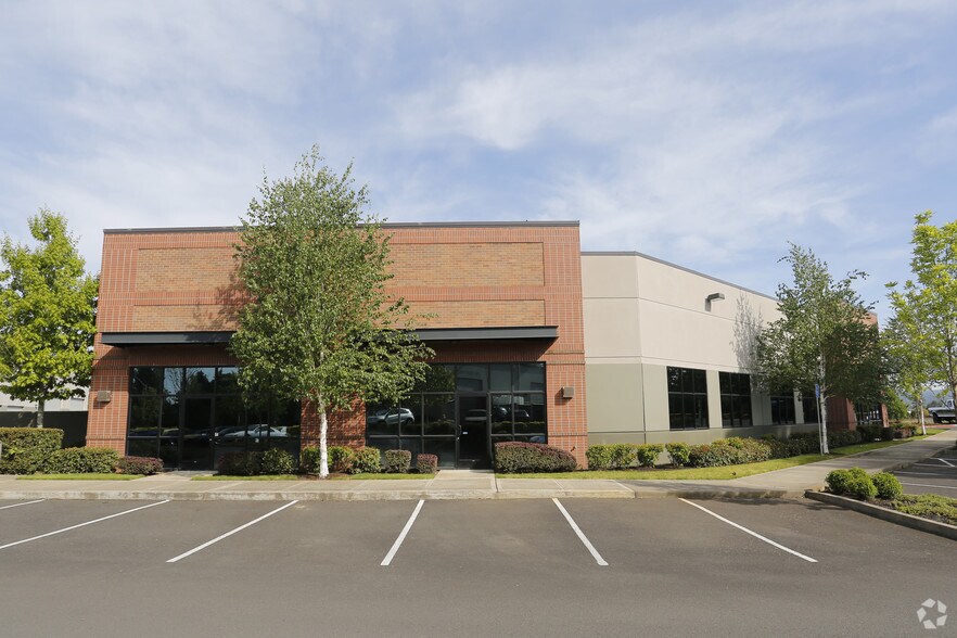 More Photos Of 6199 NW Casper Pl, Hillsboro Unknown For Lease