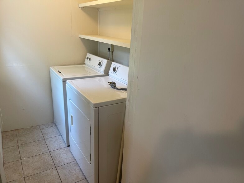 7 Whitney Ave, Trumbull, CT 06611 Apartments For Sale