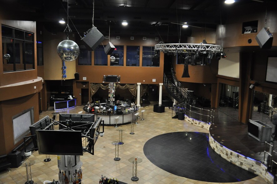 More Photos Of 1501 Skibo Rd, Fayetteville General Retail For Sale