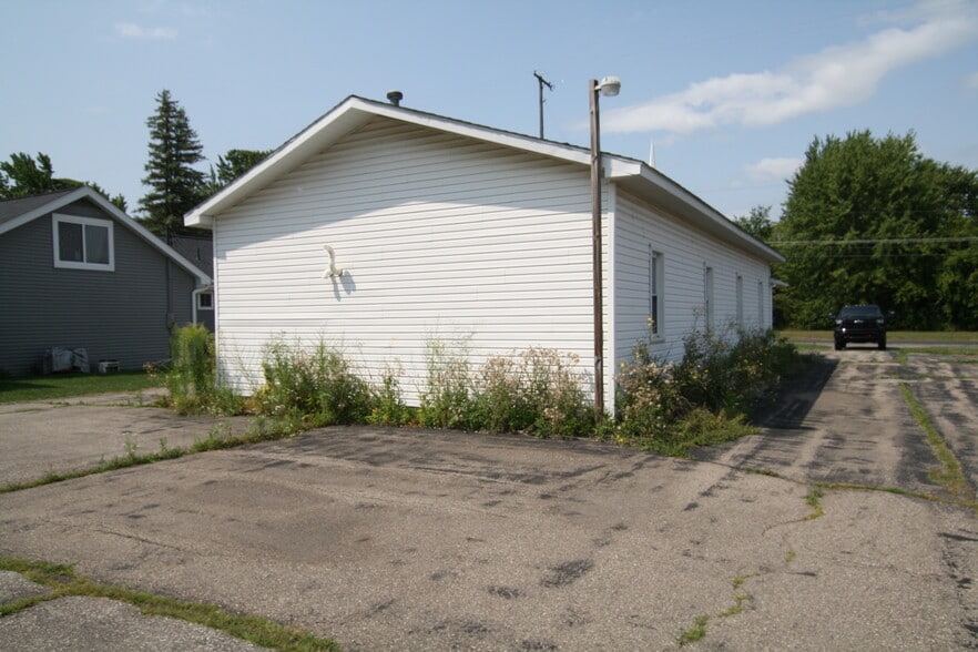 More Photos Of 3141 S Vassar Rd, Davison Religious Facility For Sale