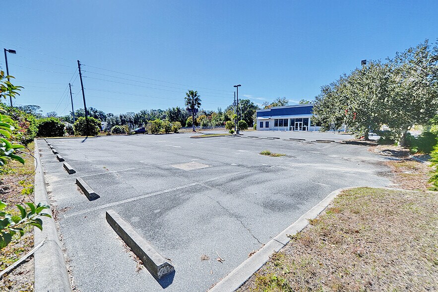 More Photos Of 3365 E Millwood Ln, Hernando Freestanding For Sale