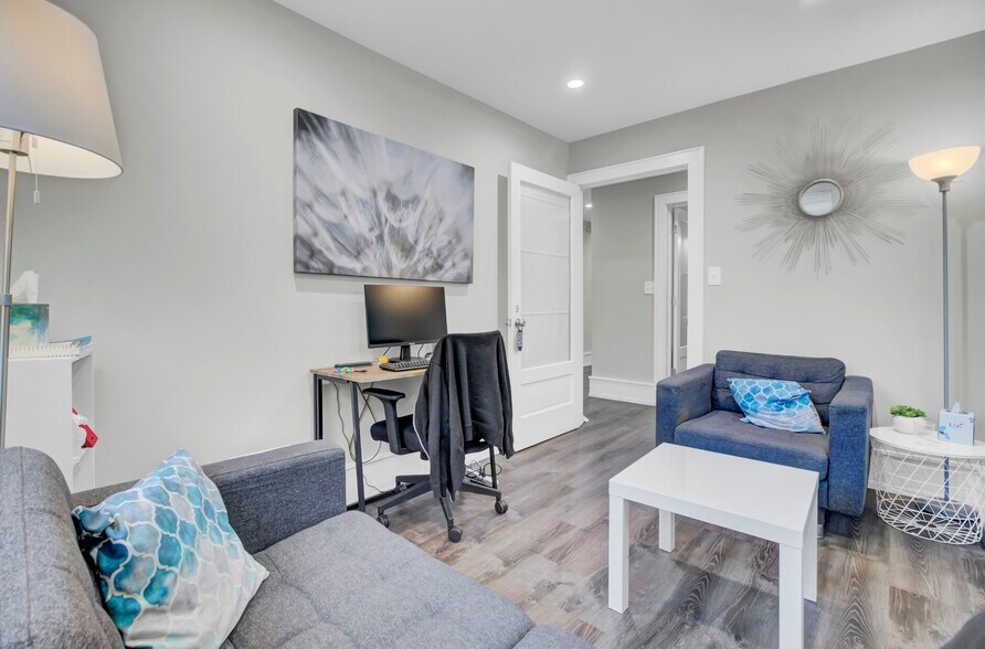 More Photos Of 314 W 4th North St, Summerville Office For Sale