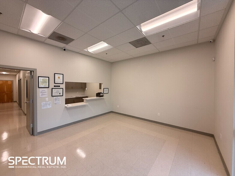 More Photos Of 25802 Hemingway Ave, Stevenson Ranch Freestanding For Lease