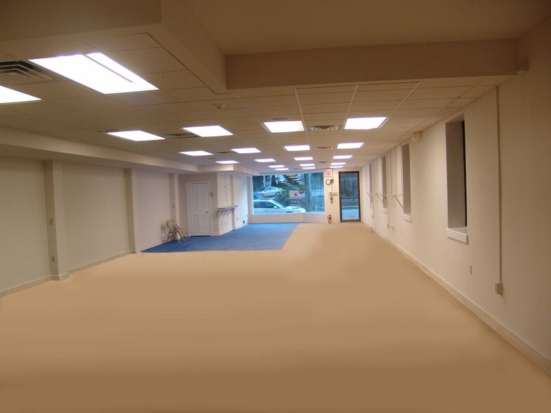 More Photos Of 913 Montgomery Ave, Narberth Office For Sale