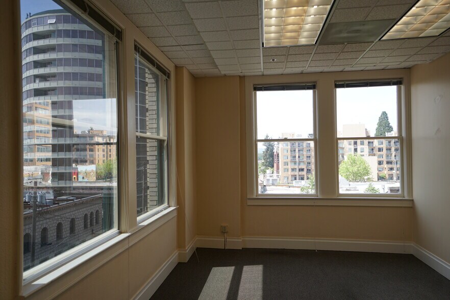 More Photos Of 601-603 Main St, Vancouver Office For Lease