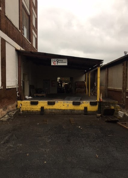 More Photos Of 215 Rutgers St, Maplewood Warehouse For Lease