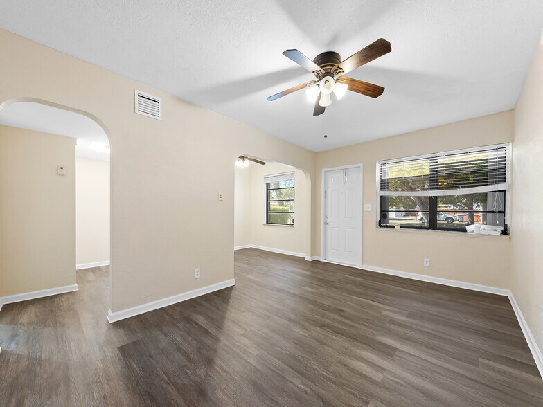 More Photos Of 1311-1315 N 19th Ave, Hollywood Multifamily For Sale