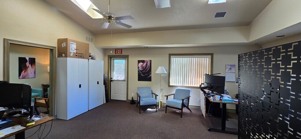 More Photos Of 1670 Willow Creek Rd, Prescott Office For Sale