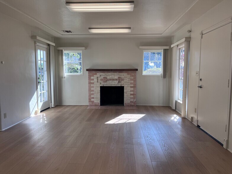More Photos Of 102 N Milpas St, Santa Barbara Office For Lease
