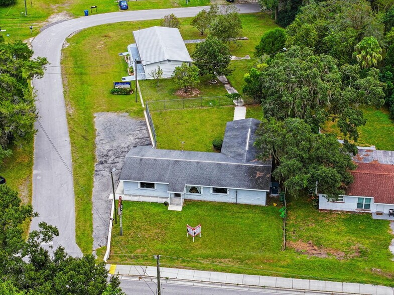 More Photos Of 1340 Howell Ave, Brooksville Office For Sale