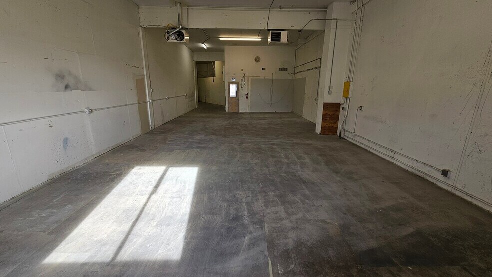 More Photos Of 12100 W 52nd Ave, Wheat Ridge Warehouse For Lease
