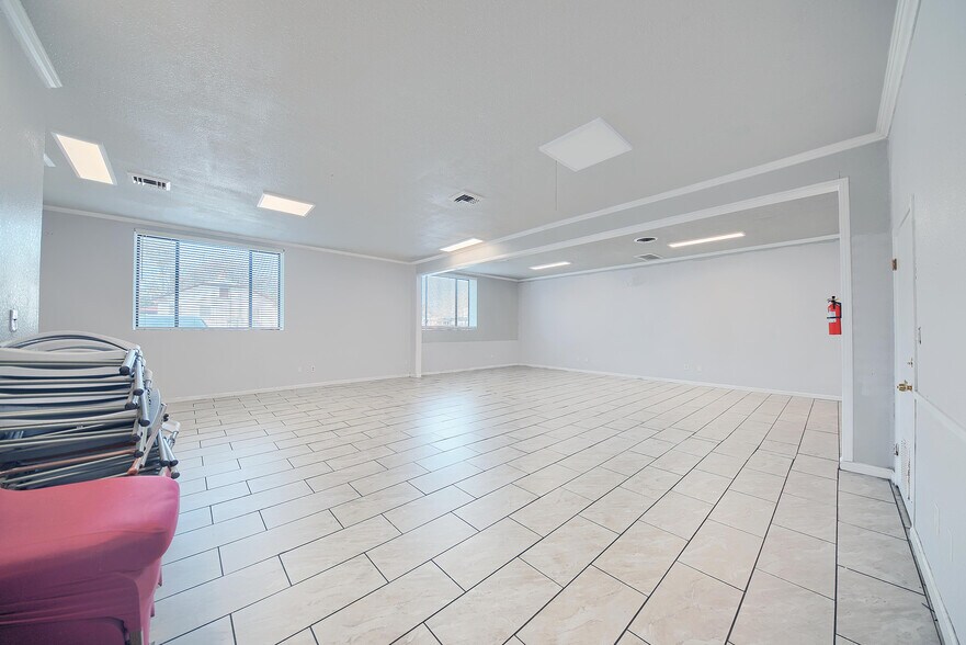 More Photos Of 33 E Magnolia St, Stockton Office For Lease