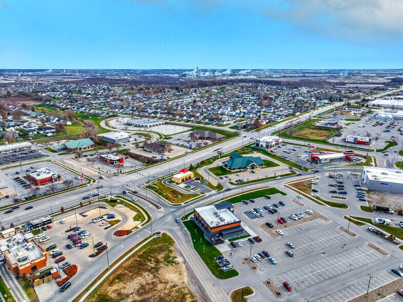 More Photos Of 4515 Westdale Pkwy SW, Cedar Rapids Restaurant For Sale