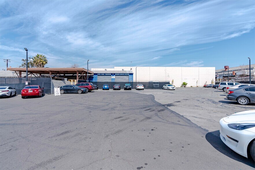 More Photos Of 6136-6142 Walker Ave, Maywood Warehouse For Sale