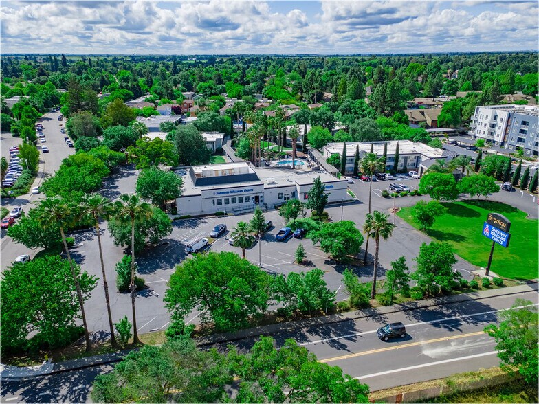 More Photos Of 4120 Chiles Rd, Davis Restaurant For Sale