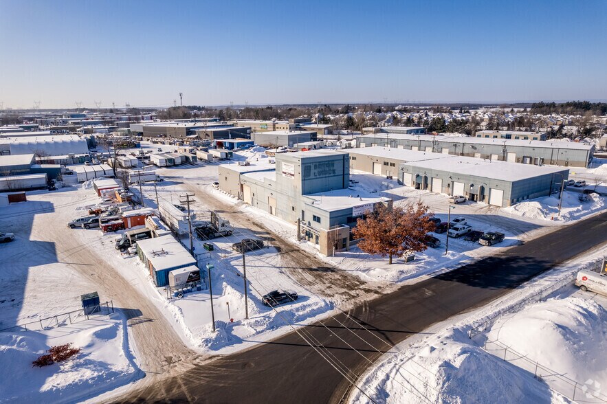 More Photos Of 3380-3382 Rue Jacob-Jordan, Terrebonne Warehouse For Sale