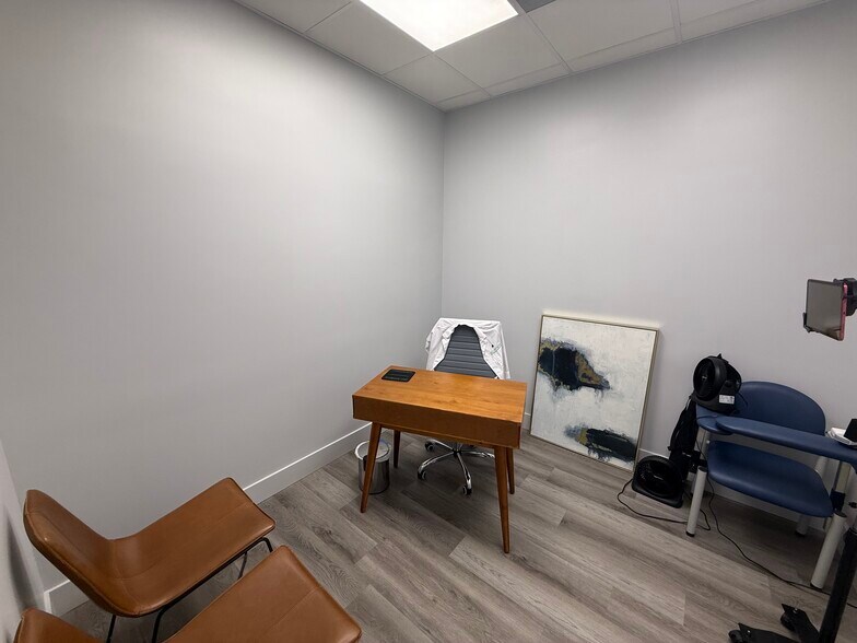 More Photos Of 2100 SE Ocean Blvd, Stuart Medical For Lease