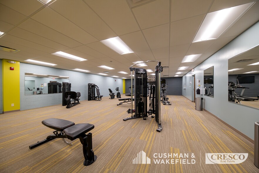 More Photos Of 6155 Rockside Rd, Independence Unknown For Sale