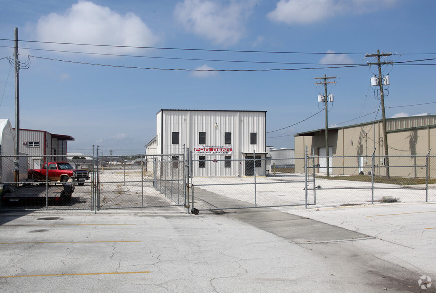 Primary Photo Of 5355 Airport Blvd, Bartow Warehouse For Lease