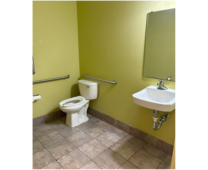 More Photos Of 4518-4522 Monona Dr, Madison General Retail For Lease