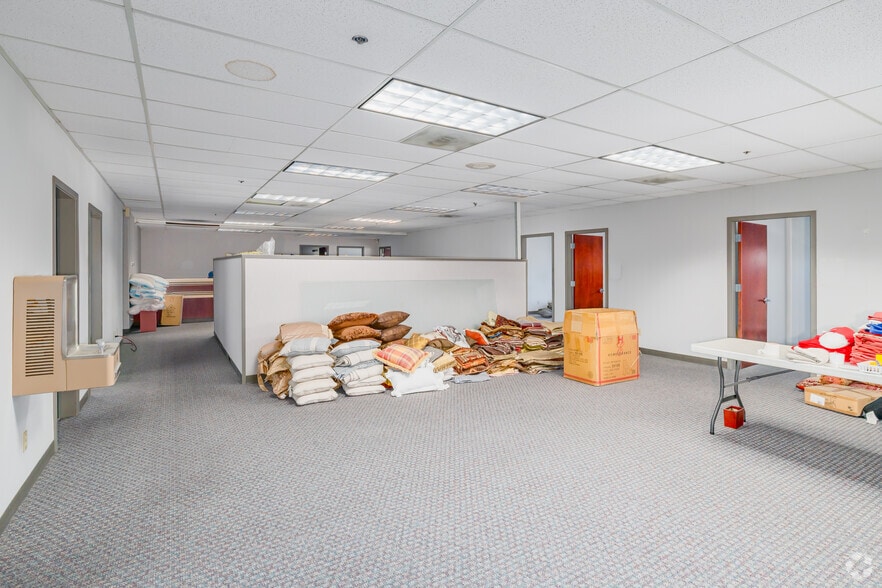 More Photos Of 2320-2340 Auburn Blvd, Sacramento Unknown For Lease