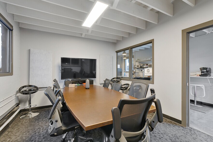 More Photos Of 2125 N Flint Ave, Portland Loft Creative Space For Lease