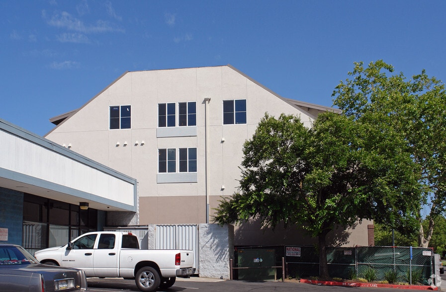 More Photos Of 2356 Stockton Blvd, Sacramento Hotel For Sale