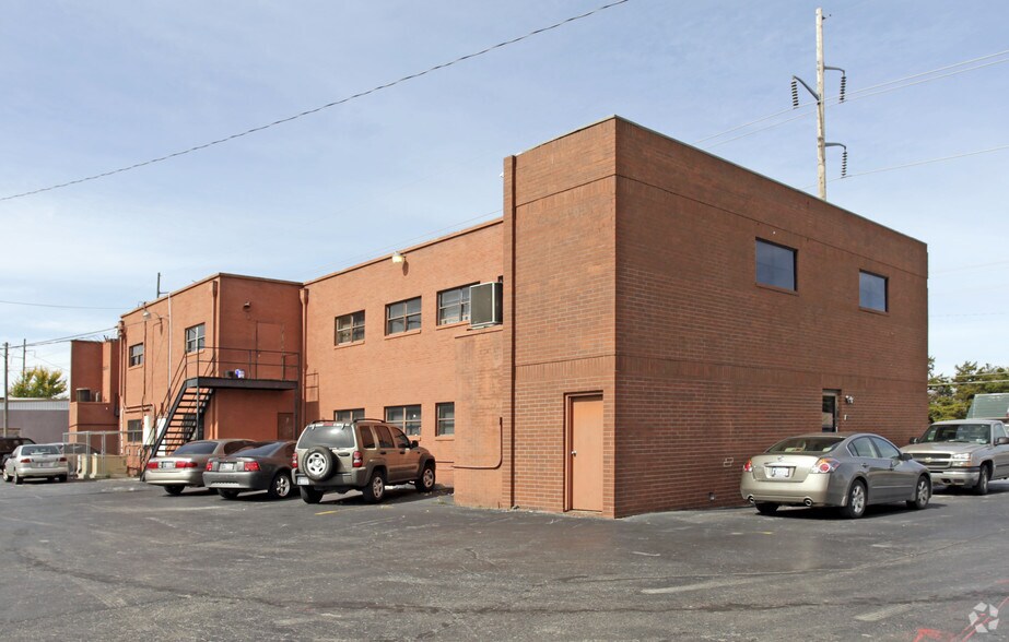 More Photos Of 4540 NW 10th St, Oklahoma City Office For Lease