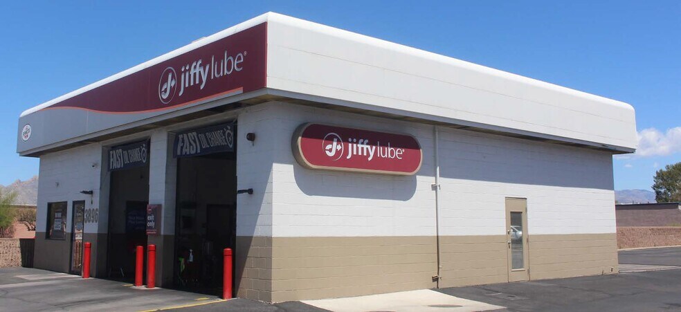 More Photos Of 3820-3840 N Oracle Rd, Tucson Unknown For Lease