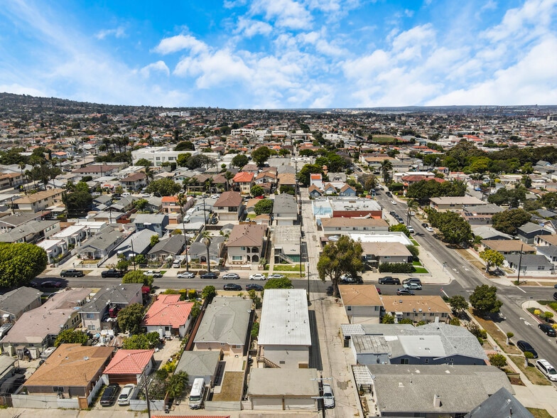 More Photos Of 1023 W 24th St, San Pedro Apartments For Sale