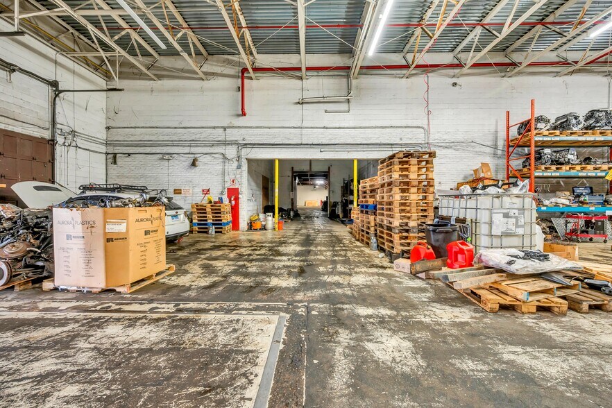 More Photos Of 263-275 Park Ave, East Hartford Warehouse For Lease