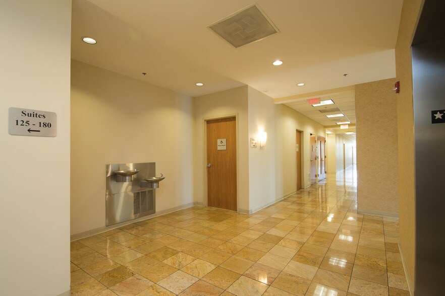 More Photos Of 44121 Leesburg Pike, Ashburn Medical For Sale