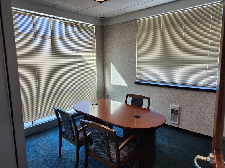 More Photos Of 1600 Sumneytown Pike, Lansdale Bank For Lease
