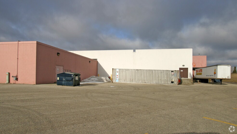 More Photos Of 710-754 Perry Ave, Big Rapids Unknown For Lease