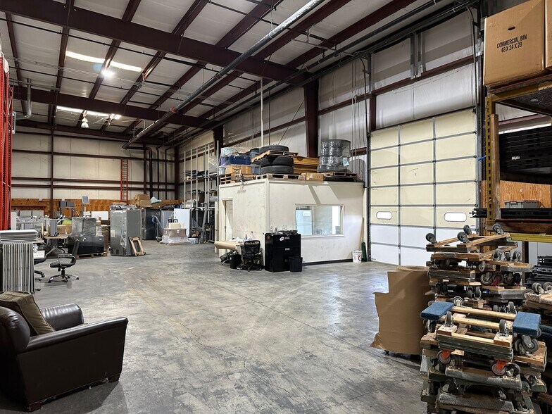 More Photos Of 561 Belle, Harrisonburg Warehouse For Lease