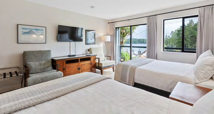 More Photos Of 542 Campbell St, Tofino Hotel For Sale