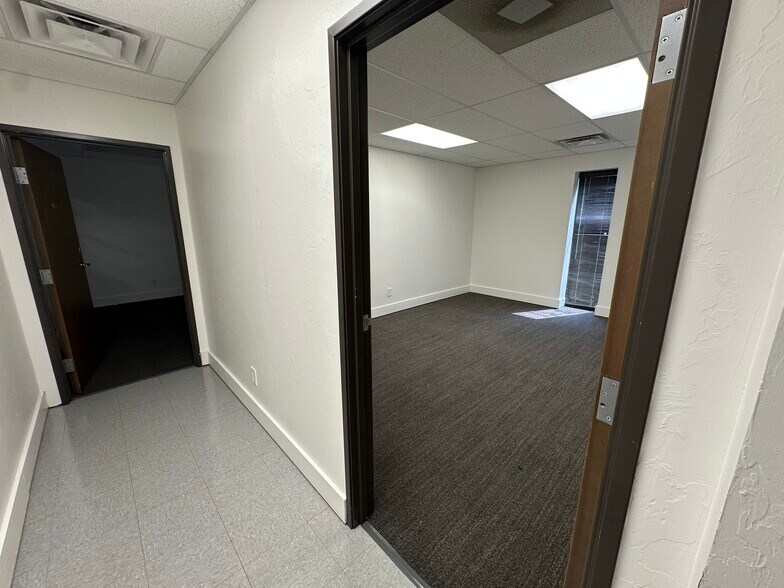 More Photos Of 401 SE 59th St, Oklahoma City Distribution For Sale