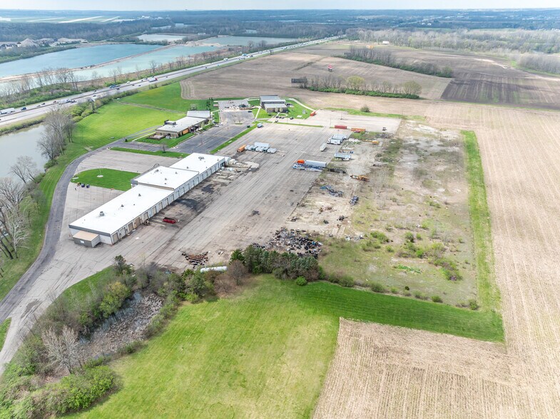 More Photos Of 106 Restoration Park Dr, Medway Service For Lease