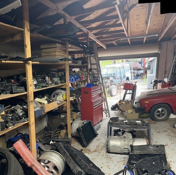 More Photos Of 4420 N Hale Ave, Tampa Warehouse For Sale