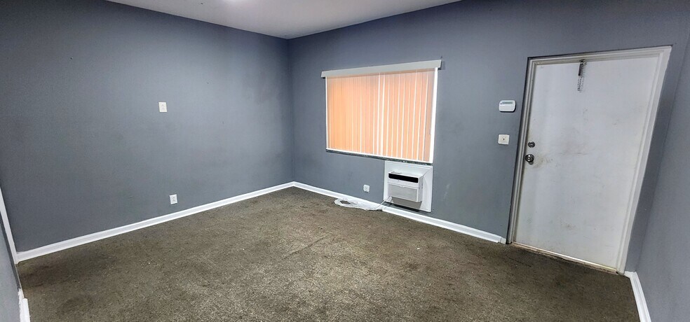 More Photos Of 2324 NW 30th Ct, Oakland Park Warehouse For Lease