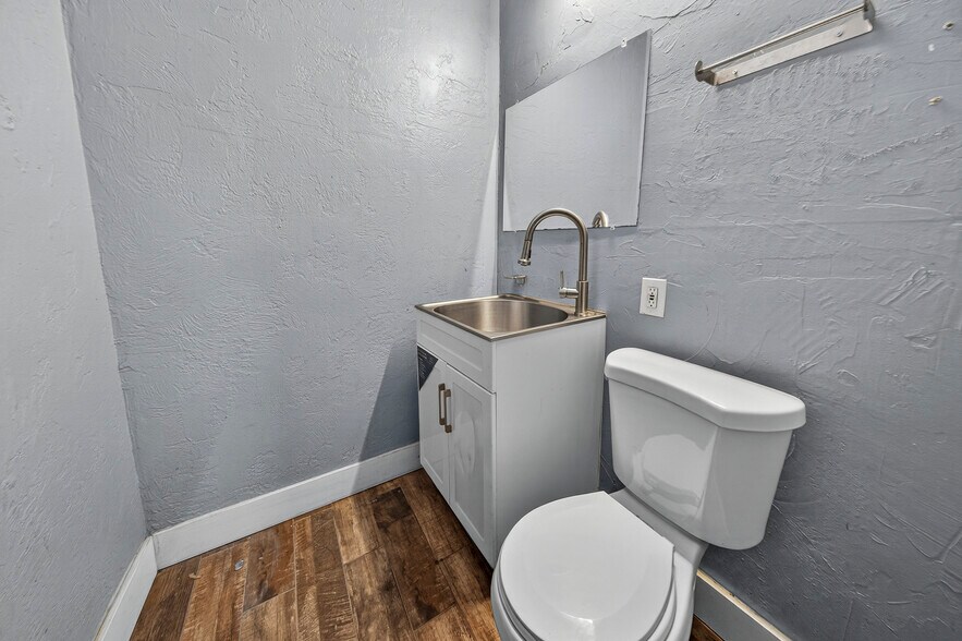 More Photos Of 1090 S 56th Ave, Hollywood Auto Repair For Sale