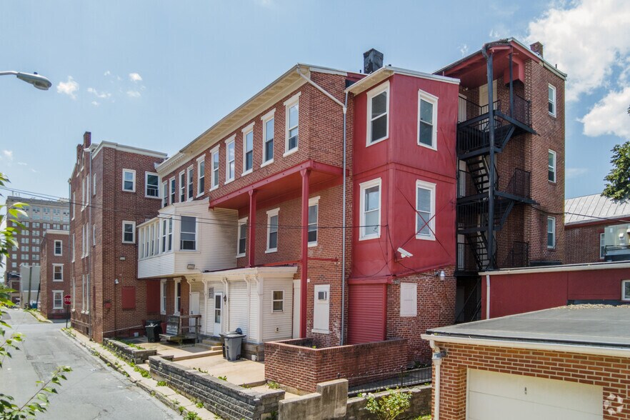 More Photos Of 417-419 Walnut St, Reading Apartments For Sale